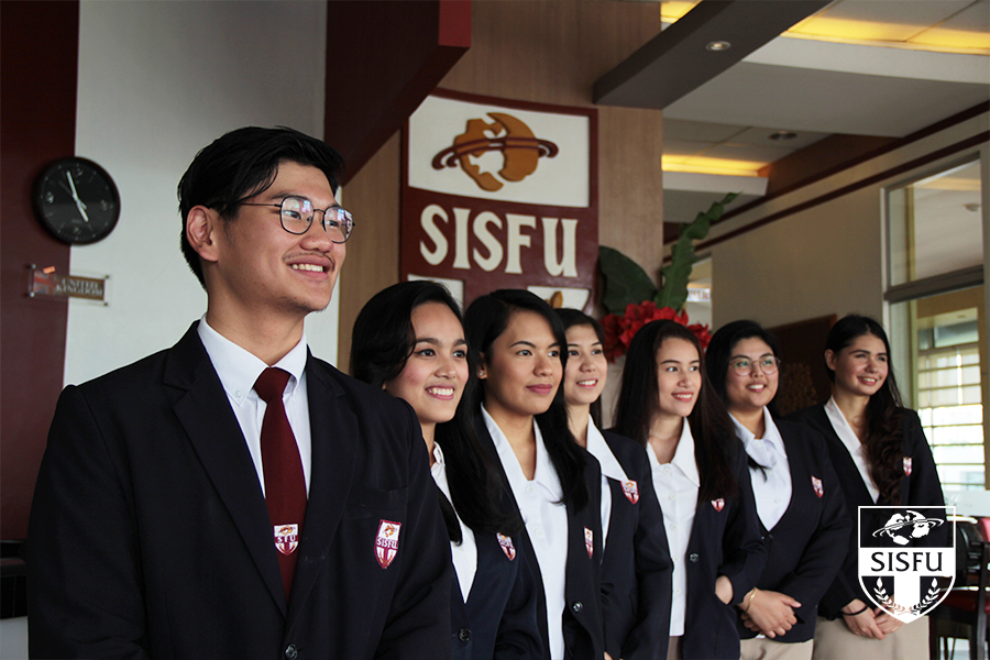 De Montfort University awards SISFU graduates First Class Honours