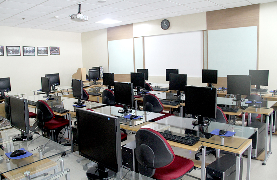 Foreign University International School Manila Philippines - SISFU Computer Laboratory
